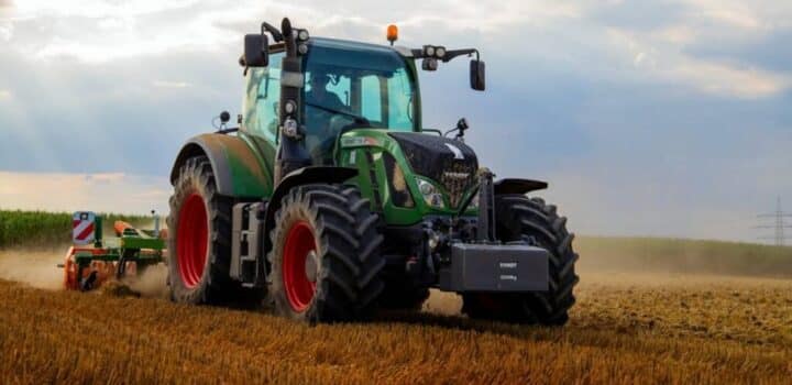 Les deputes de resserrement des marchandises agricoles russes et bielorusses