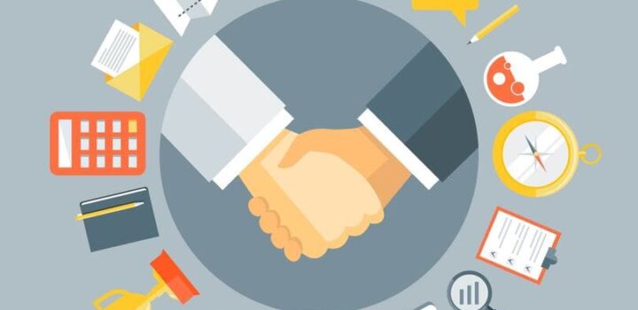 Entrez dans le Krtkodom la maison construite dans la nature