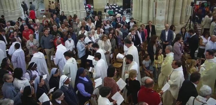 Meaux Ordinations Cathedrale Saint Etienne de Meaux Dimanche 26 1024x576 1